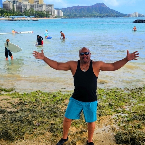 Meet your Posher, Lou - Picture 11 of 16